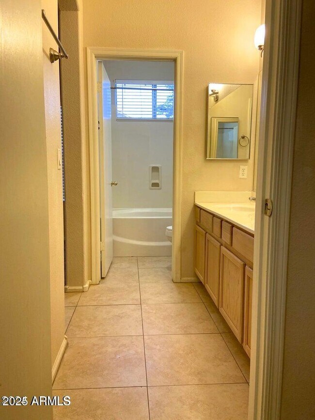 Building Photo - 2643 S 156th Ave