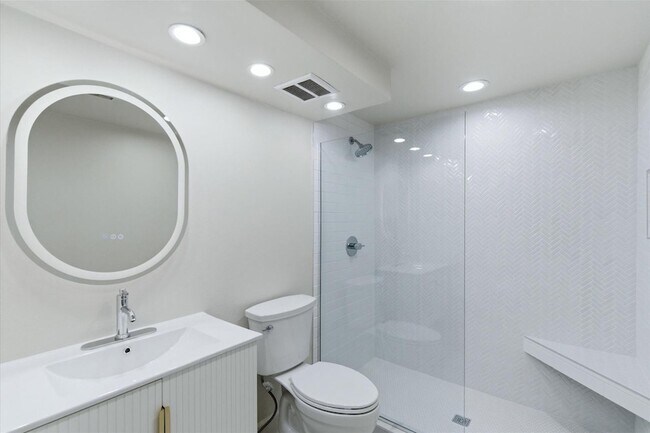 Building Photo - 7209 E McDonald Dr