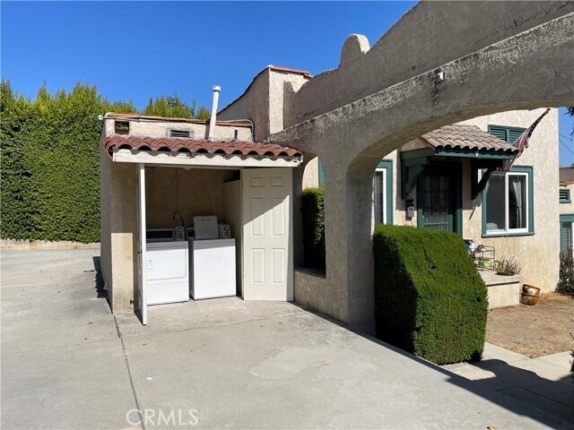 Building Photo - 15 E Mira Monte Ave