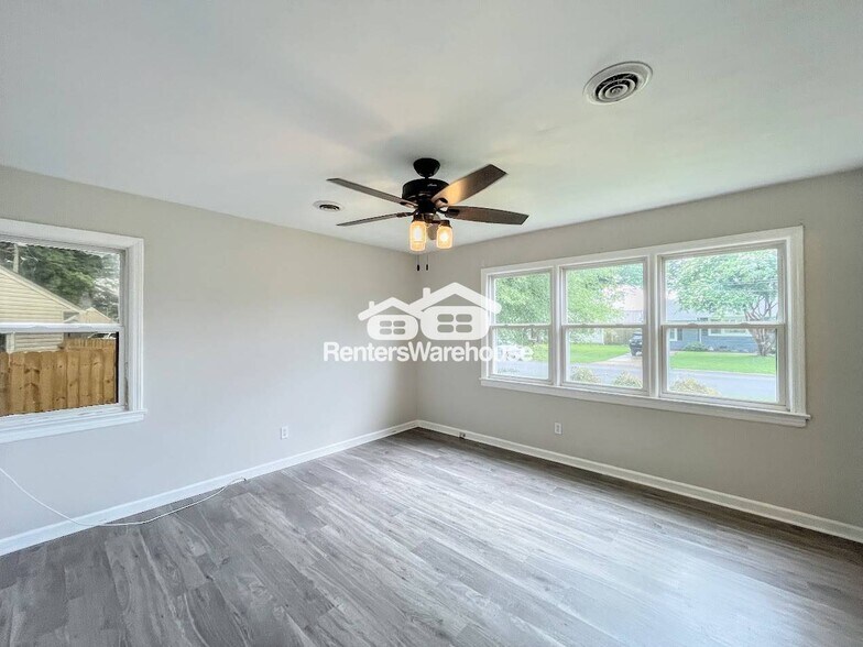 Building Photo - 3032 Belle Haven Dr