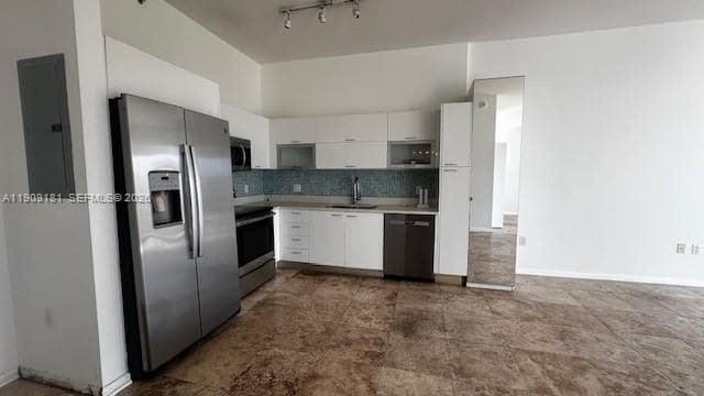 Building Photo - 133 NE 2nd Ave