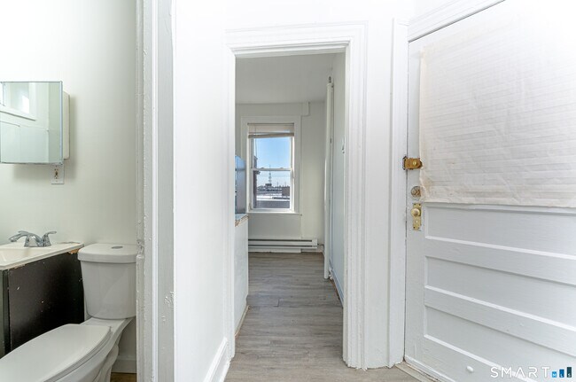 Building Photo - 35 Butler Ave