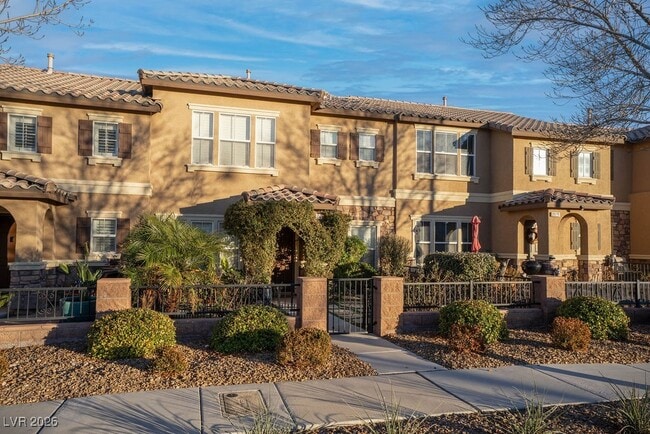 Building Photo - 2074 Waterlily View St