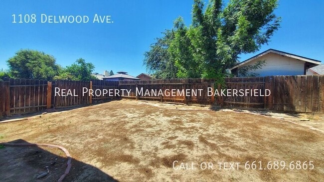 Building Photo - 1108 Delwood Ave