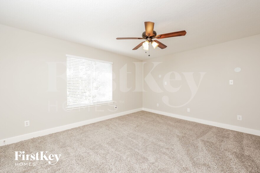 Building Photo - 18819 Atasca Oaks Dr