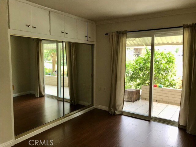 Building Photo - 579 Avenida Majorca