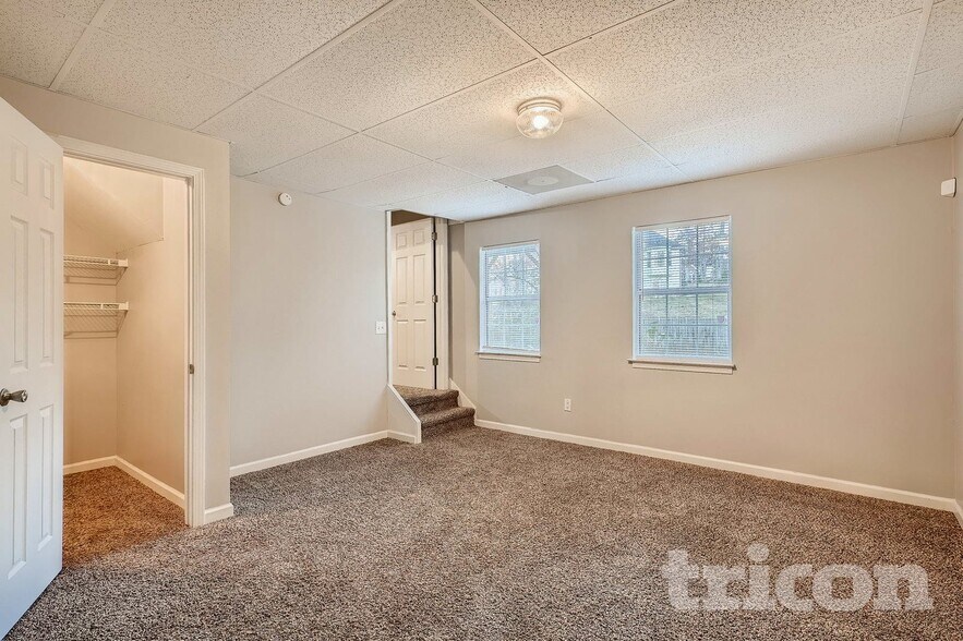 Building Photo - 9235 Raleigh Way