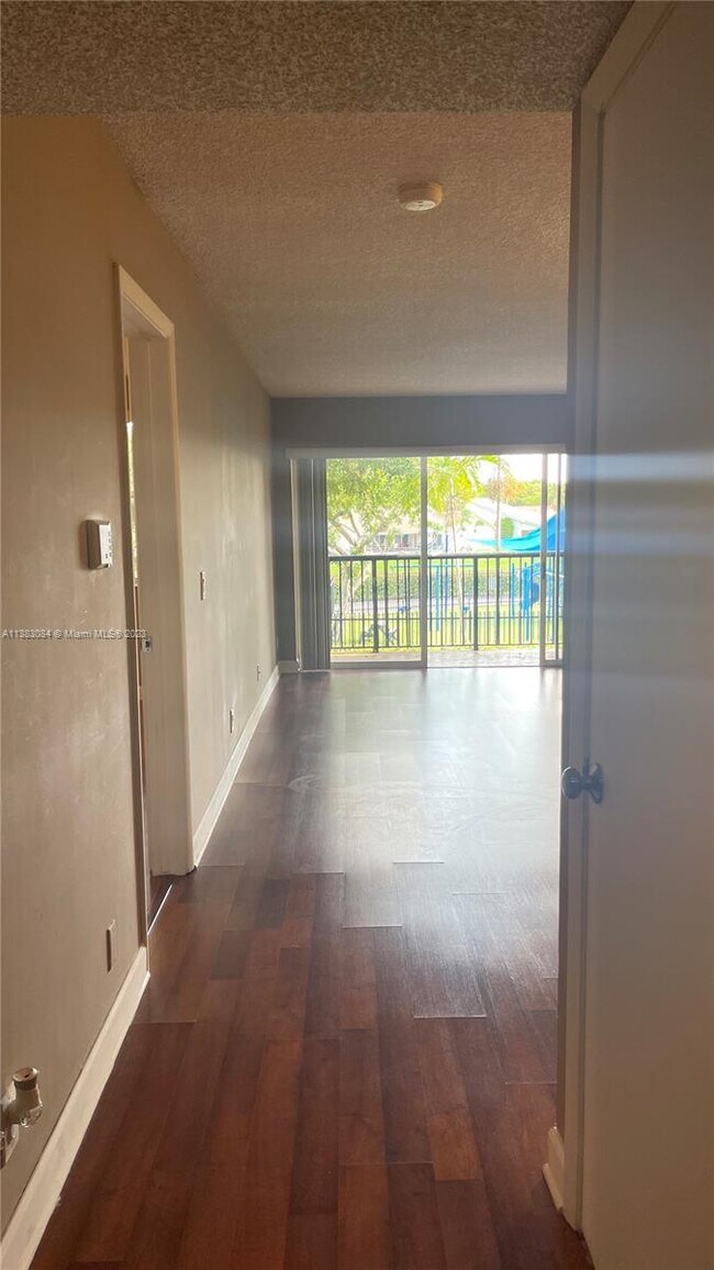 Building Photo - 8781 Wiles Rd