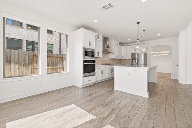 Building Photo - 26307 Aurora Vly Wy