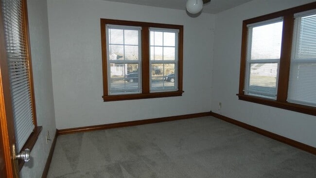 Building Photo - 1506 NW Arlington Ave