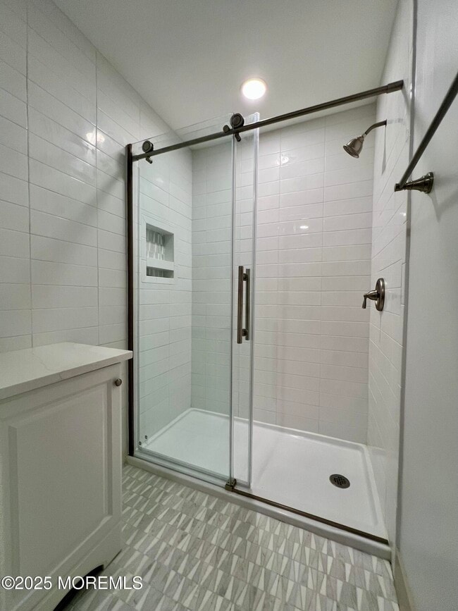 Building Photo - 7-1 Seattle Ct