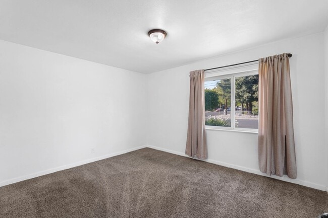 Building Photo - Beautiful Vacaville Home Near Parks, Schools & Shopping