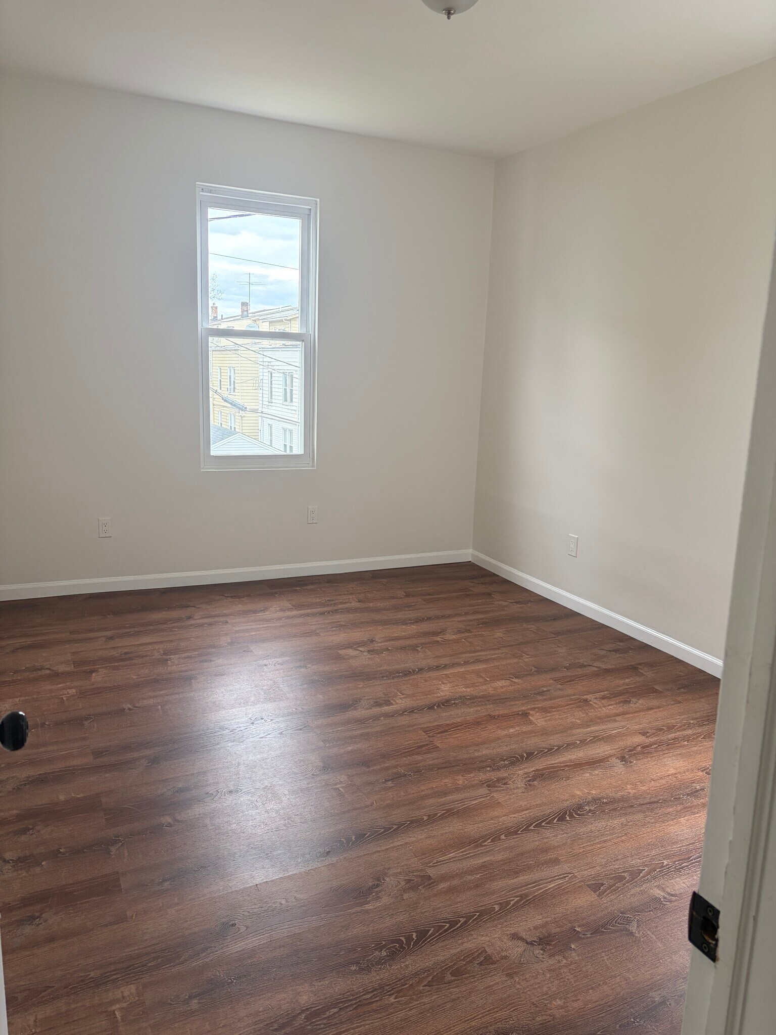 Building Photo - 303 Renner Ave
