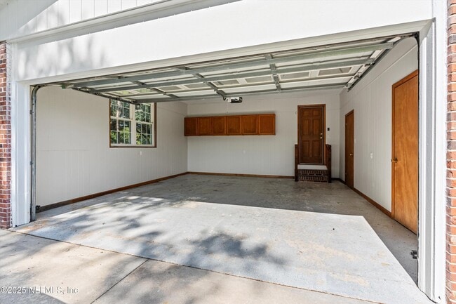 Building Photo - 5127 Lourcey Rd
