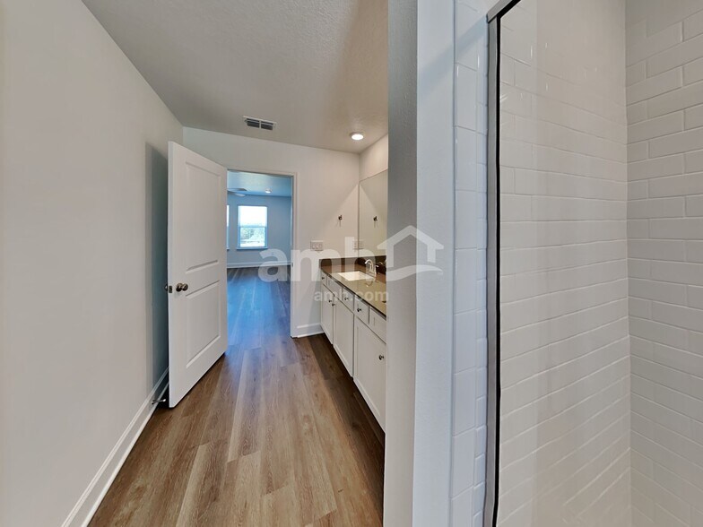 Building Photo - 37778 Dusty Saddle Ln