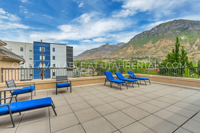 Building Photo - 838 E 700 N