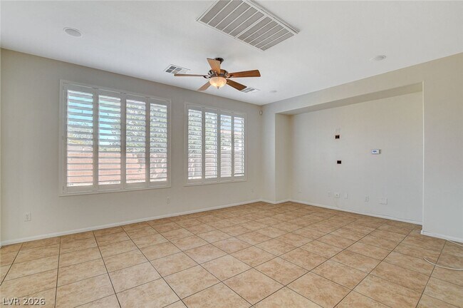 Building Photo - 9734 Maspalomas St