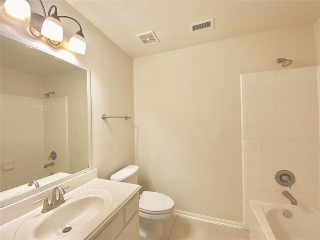 Building Photo - 5518 Chantel Way
