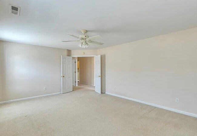 Building Photo - Beautiful Home for Rent!