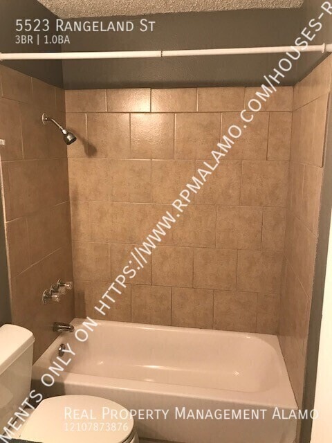 Building Photo - 5523 Rangeland St
