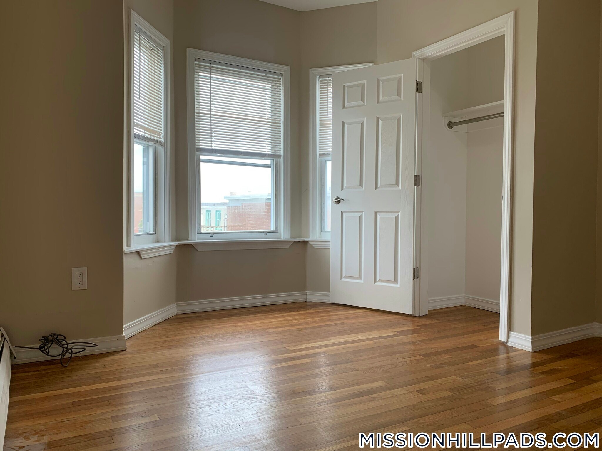 Building Photo - 119 George St