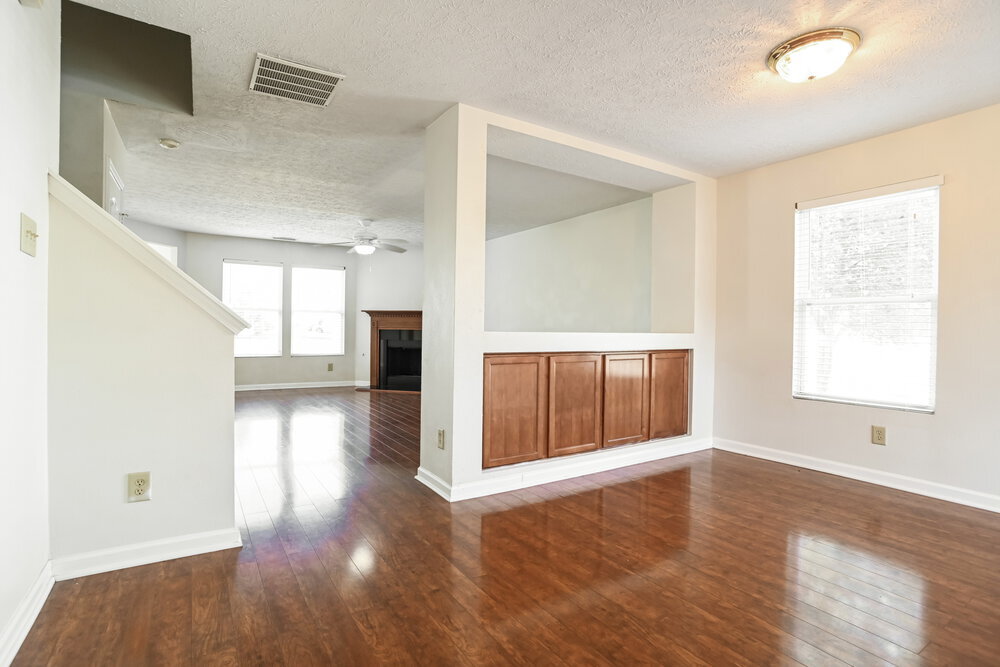 Building Photo - 14202 Luscombe Farm Rd