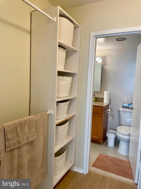 Building Photo - 5225 Pooks Hill Rd