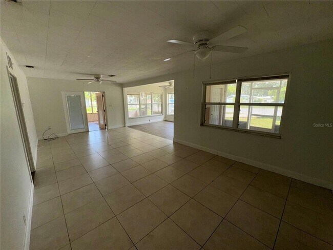 Building Photo - 325 Chesney Blvd