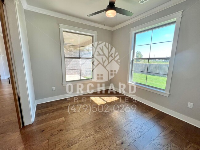 Building Photo - Tontitown- Single-Family Home- Beautiful Blakely Plan