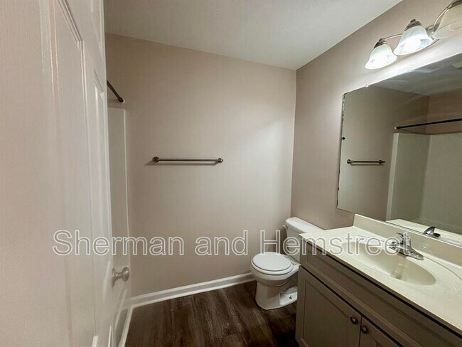 Building Photo - 636 Bridgton Dr