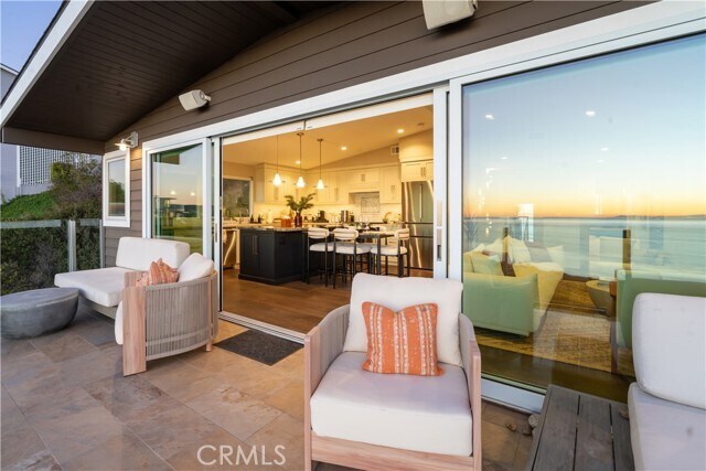 Building Photo - 2192 Crestview Dr