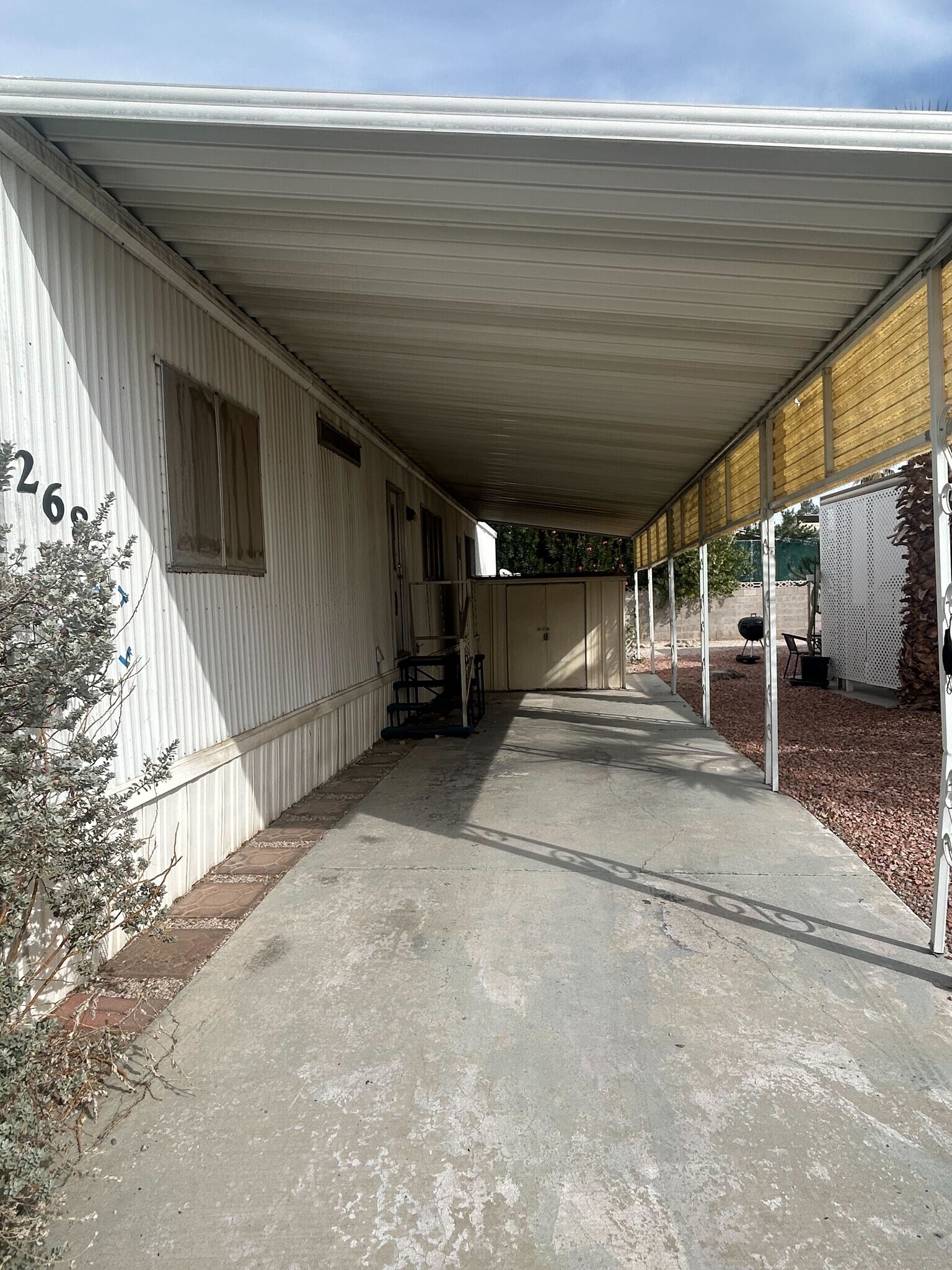 Building Photo - 3601 E Wyoming Ave