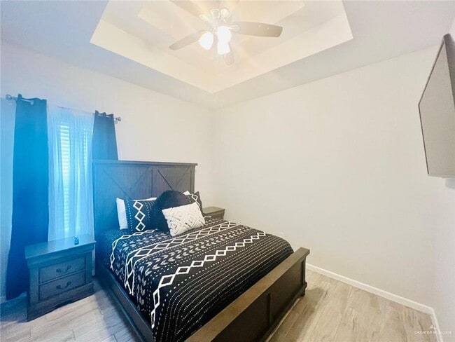 Building Photo - 16 Magnolia Ave