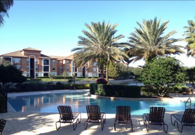 Building Photo - Serenata One bedroom Condo