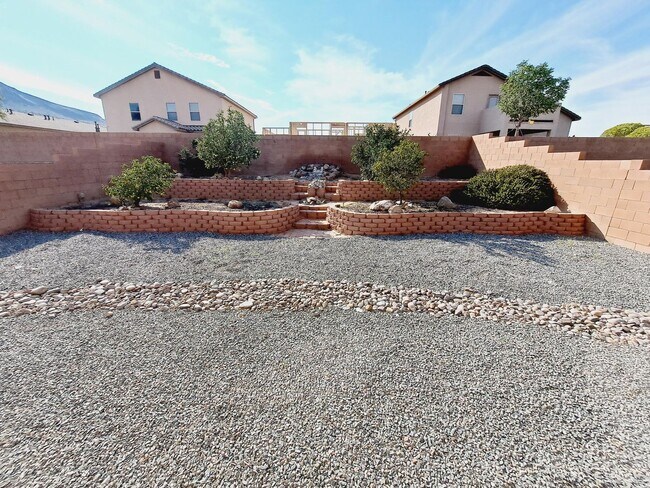 Building Photo - Cute 3 bed 2 bath home