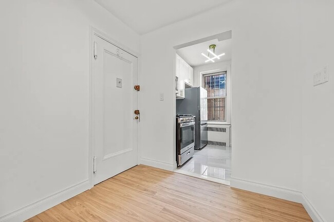 Primary Photo - 12416 84th Rd #1D-1D