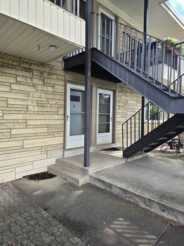 Building Photo - 4 Garden Dr