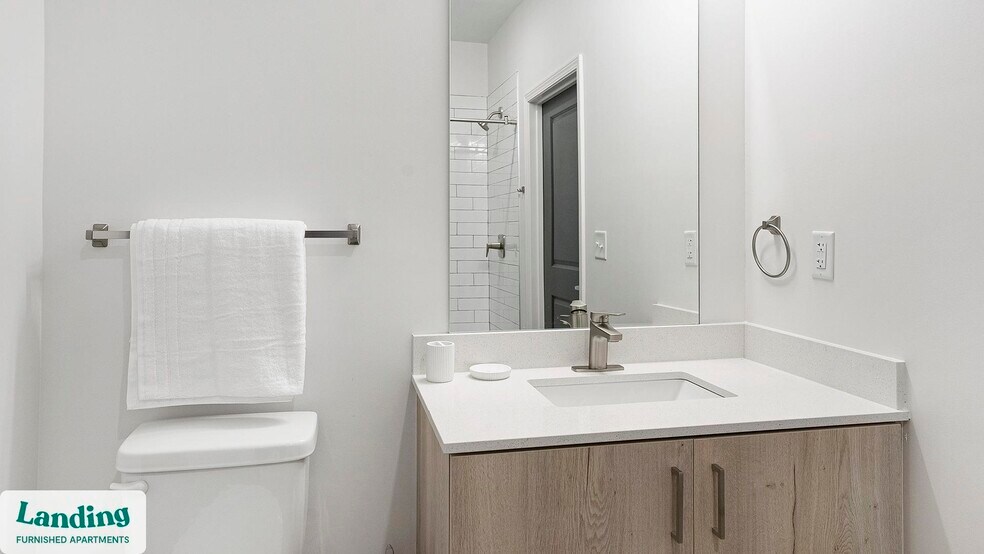 Building Photo - 2800 Milan Ct