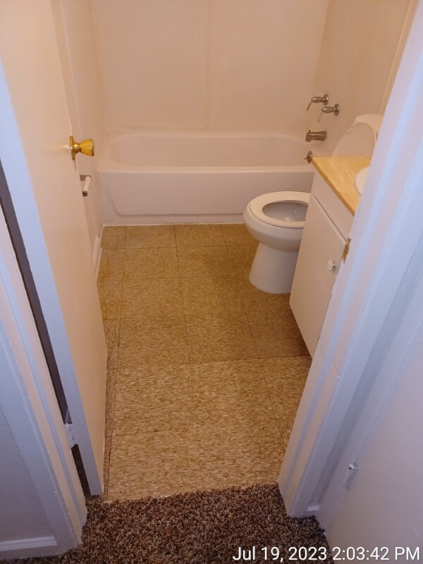 Building Photo - 228 W Dakota Ave