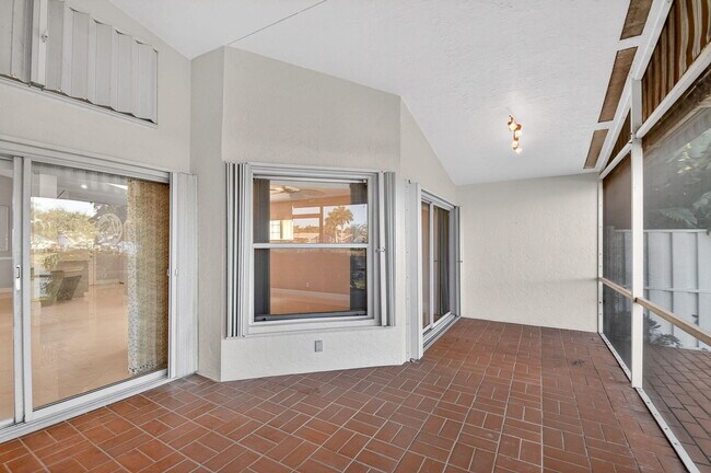 Building Photo - 7891 Sailing Shores Terrace