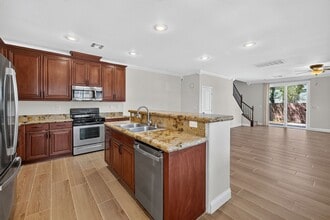 Building Photo - 6255 W Arby Ave