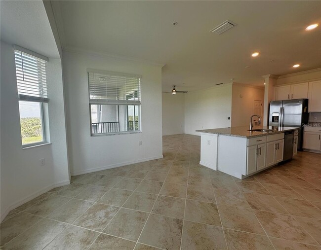 Building Photo - 14051 Heritage Landing Blvd