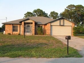 Building Photo - 1371 Melshire Ave