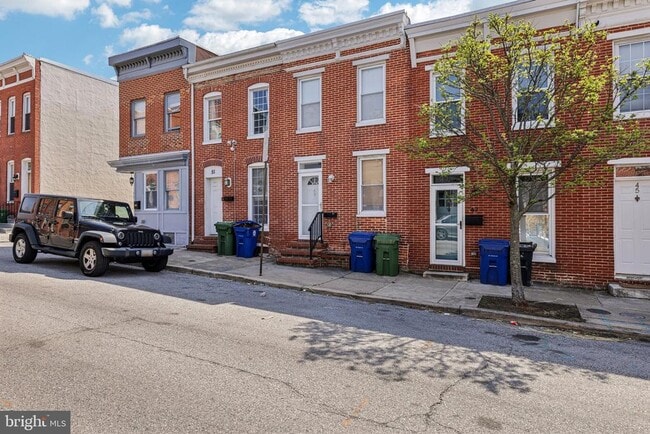 Building Photo - 49 E Heath St