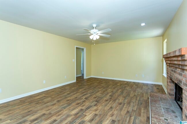 Building Photo - 713 Jason Cir