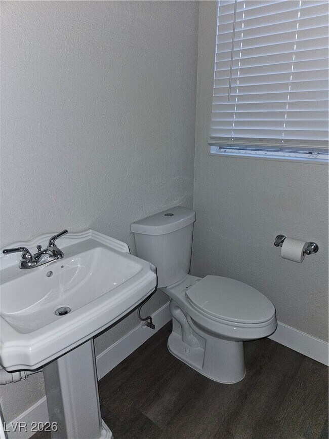 Building Photo - 6764 Groveview Ln