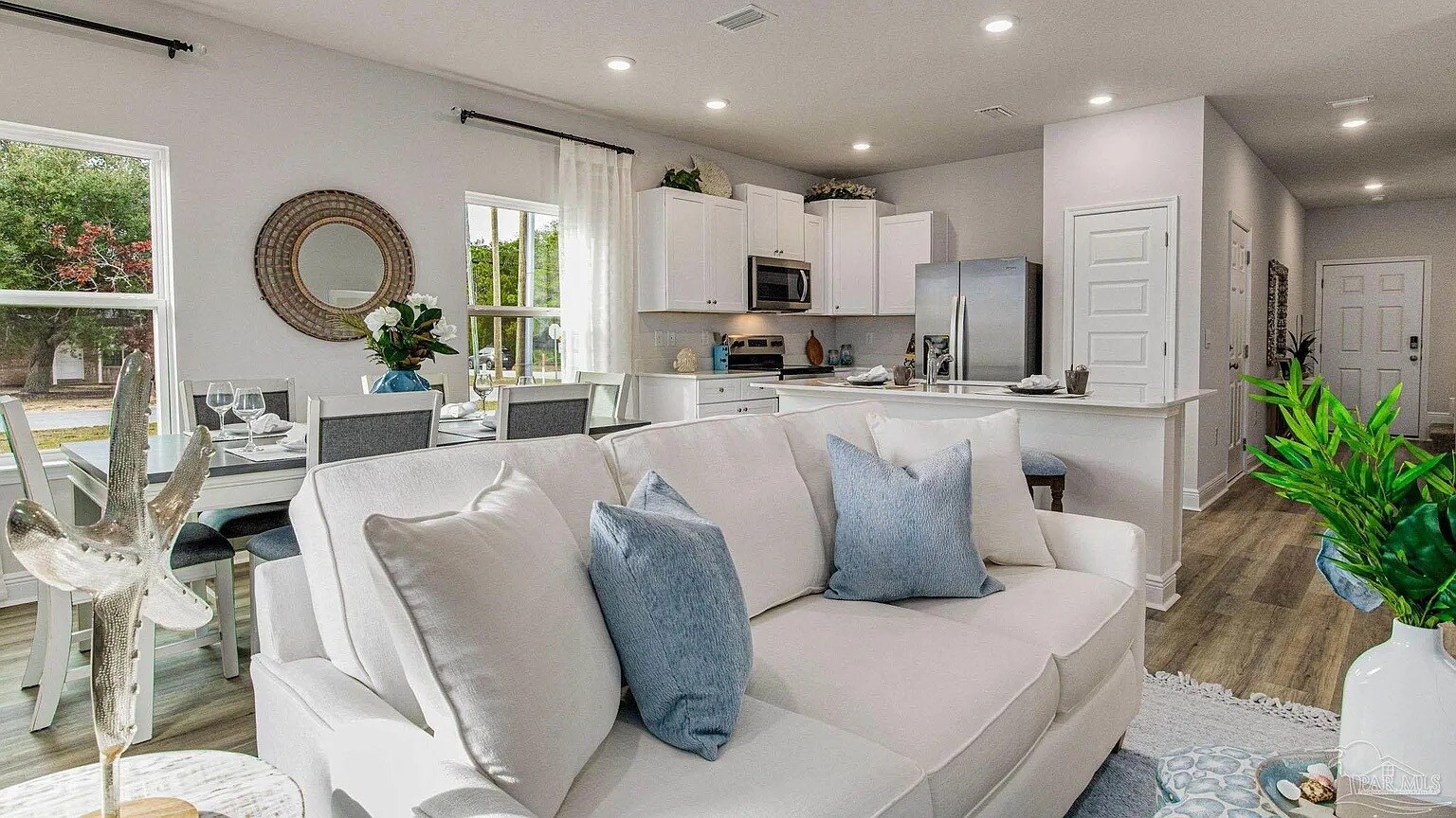 Building Photo - 1308 Leeway Dr