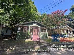 Building Photo - 214 Bower St
