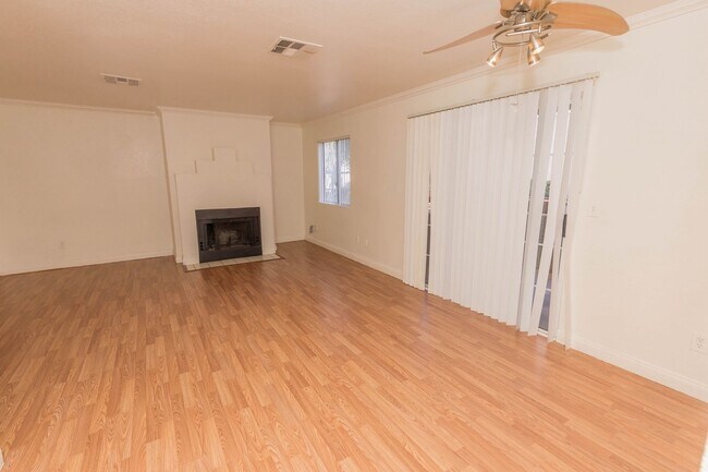 Building Photo - - Available 2 Bedroom Downstairs Condo at ...