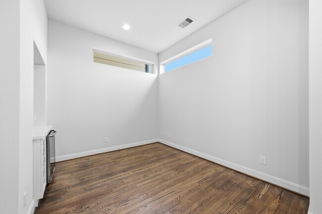 Building Photo - 1225 Bonner St